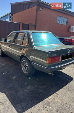 Седан BMW 3 Series 1984 в 