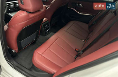 Седан BMW 3 Series 2022 в 