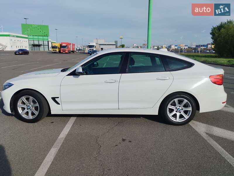 Седан BMW 3 Series 2016 в Києві