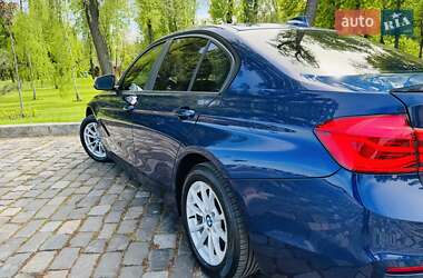 Седан BMW 3 Series 2017 в 