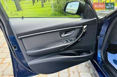 Седан BMW 3 Series 2017 в 