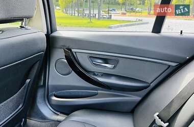 Седан BMW 3 Series 2017 в 