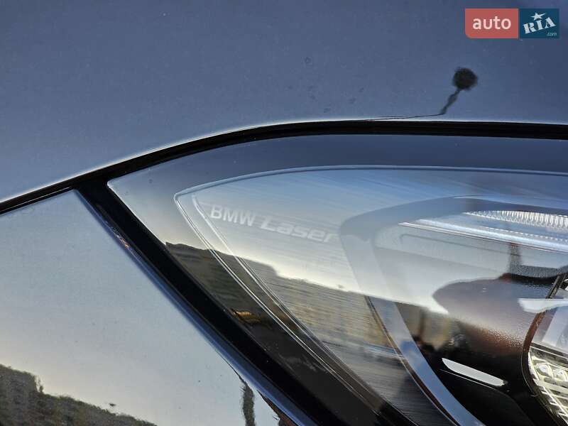 Седан BMW 3 Series 2022 в Киеве