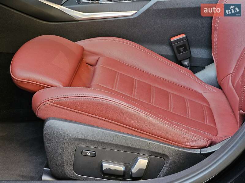 Седан BMW 3 Series 2022 в Киеве