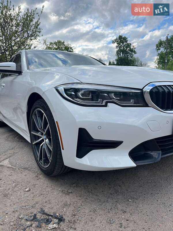 Седан BMW 3 Series 2019 в Полтаве