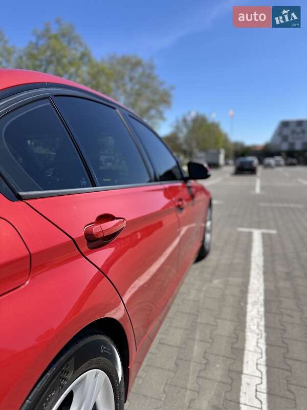 Седан BMW 3 Series 2015 в Одесі