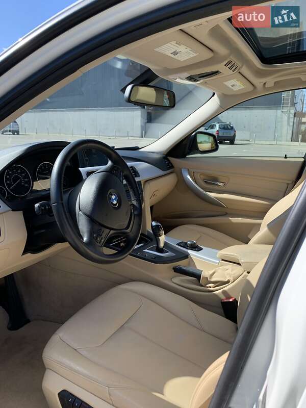 Седан BMW 3 Series 2012 в Києві