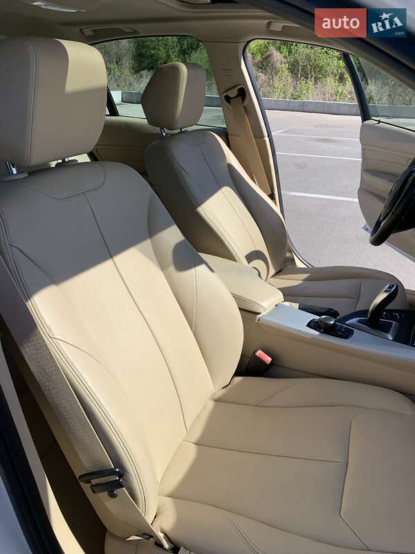 Седан BMW 3 Series 2012 в Києві