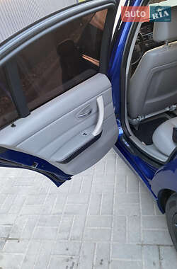 Седан BMW 3 Series 2011 в 