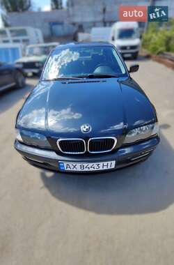 Седан BMW 3 Series 2000 в 