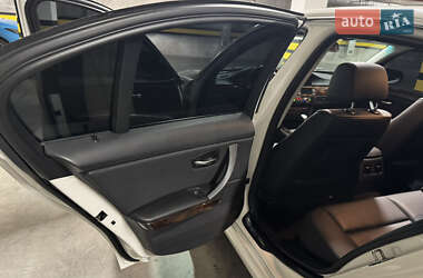 Седан BMW 3 Series 2011 в 
