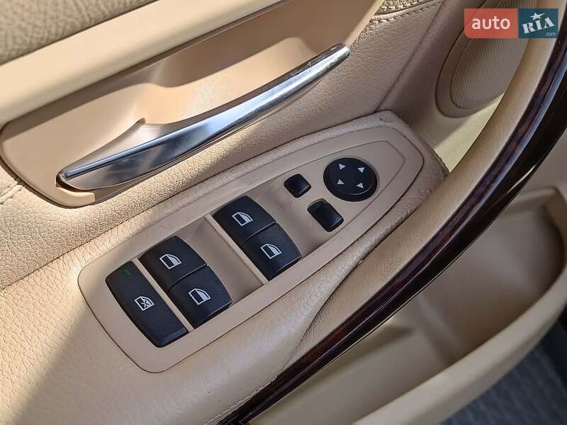 Седан BMW 3 Series 2013 в Харькове