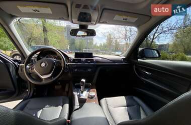 Седан BMW 3 Series 2015 в 
