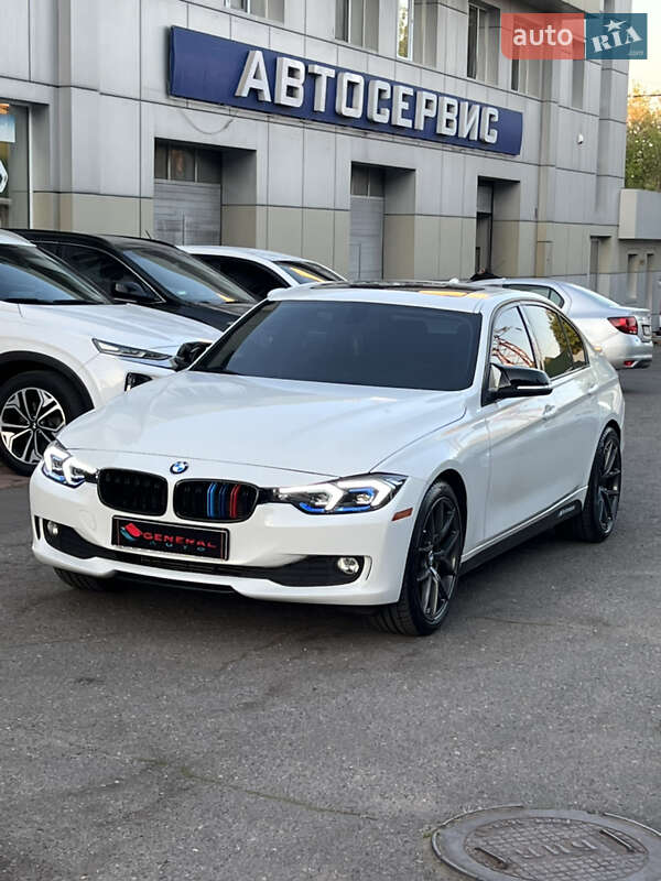 Седан BMW 3 Series 2014 в Одессе