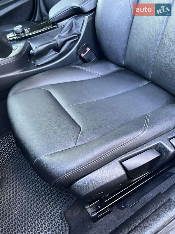 Седан BMW 3 Series 2014 в Одессе