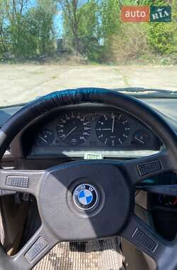 Седан BMW 3 Series 1987 в 