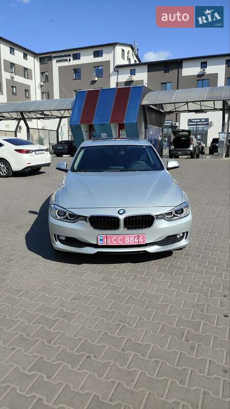 Седан BMW 3 Series 2014 в Киеве