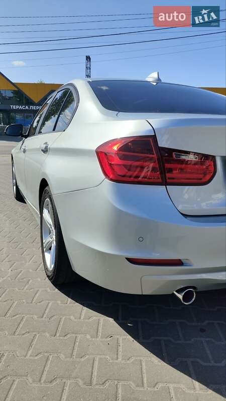 Седан BMW 3 Series 2014 в Киеве