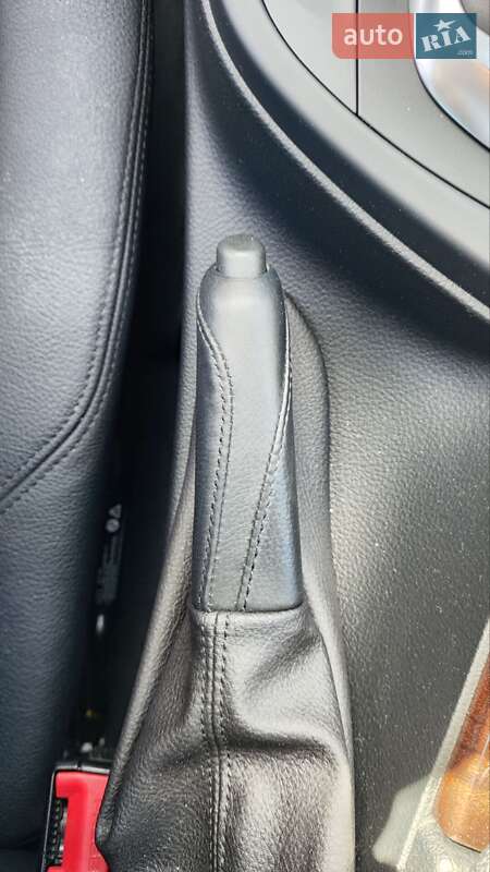 Седан BMW 3 Series 2014 в Киеве