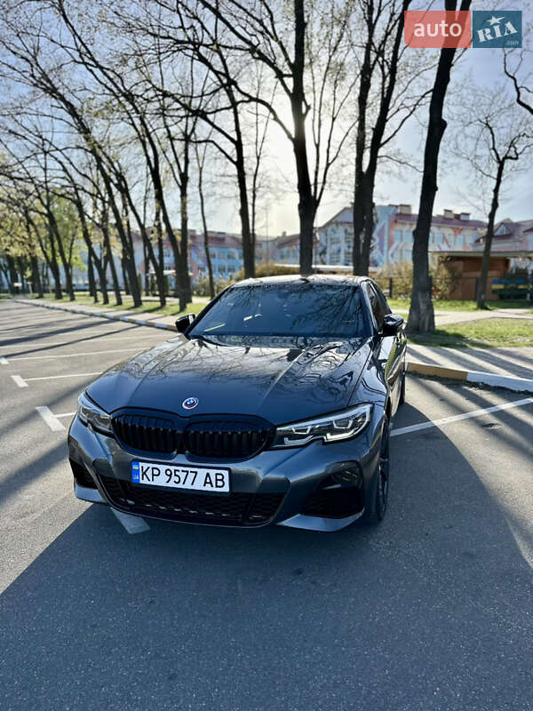 Седан BMW 3 Series 2019 в 
