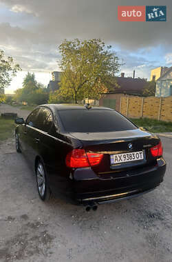 Седан BMW 3 Series 2010 в 
