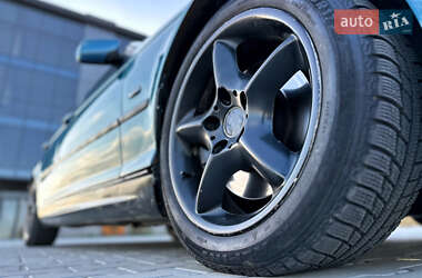 Седан BMW 3 Series 2001 в 