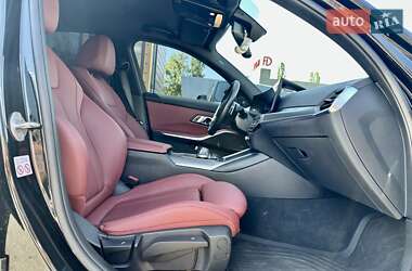 Седан BMW 3 Series 2023 в 