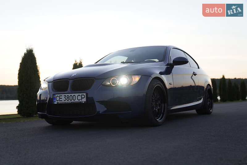 Купе BMW 3 Series 2009 в 