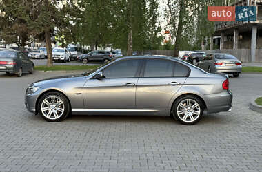 Седан BMW 3 Series 2008 в Черновцах