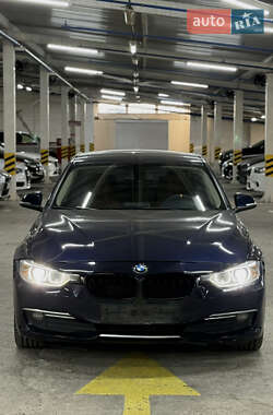 Седан BMW 3 Series 2014 в 