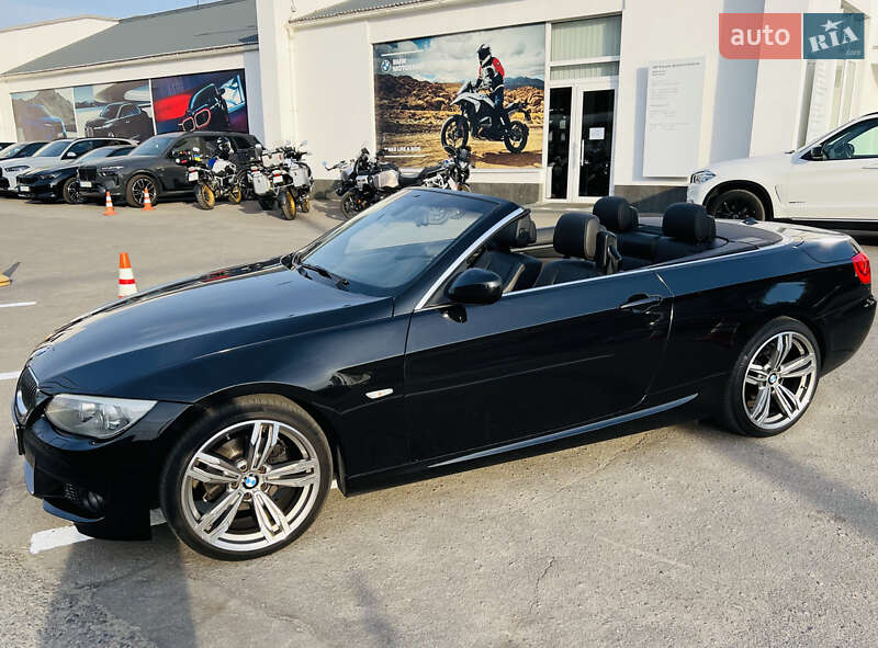 Кабриолет BMW 3 Series 2011 в 