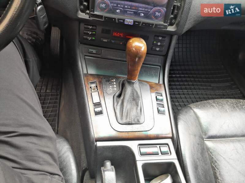 Седан BMW 3 Series 1998 в Тернополе