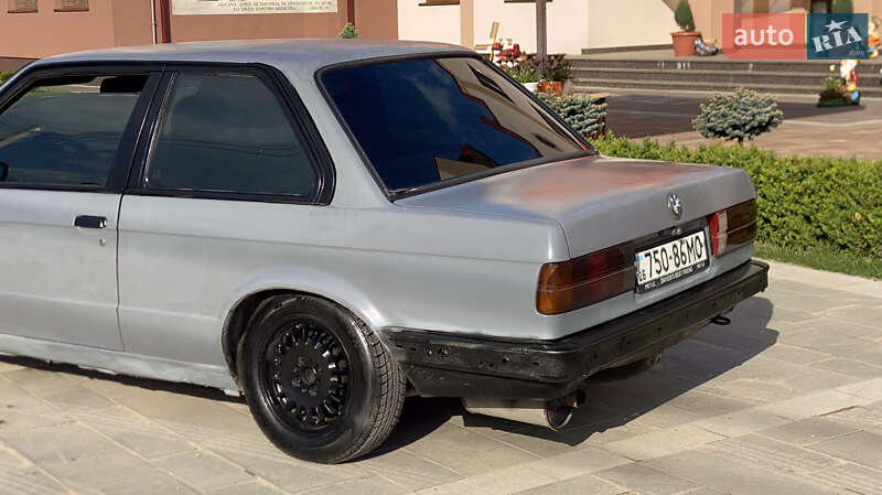 Купе BMW 3 Series 1985 в Ивано-Франковске фото 3 Купе BMW 3 Series 1985 в Ивано-Франковске