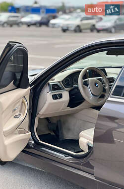 Седан BMW 3 Series 2013 в 