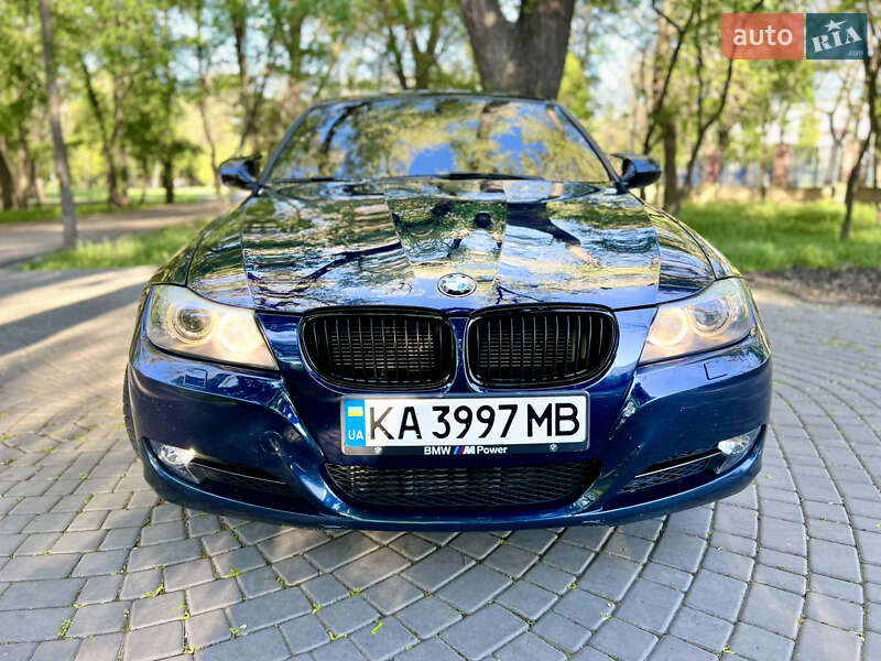 Седан BMW 3 Series 2010 в Одесі