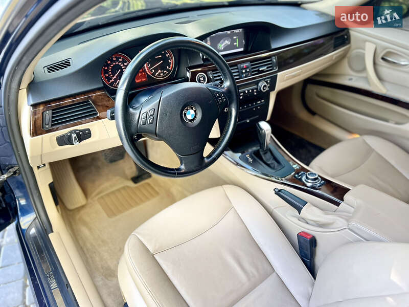 Седан BMW 3 Series 2010 в Одесі