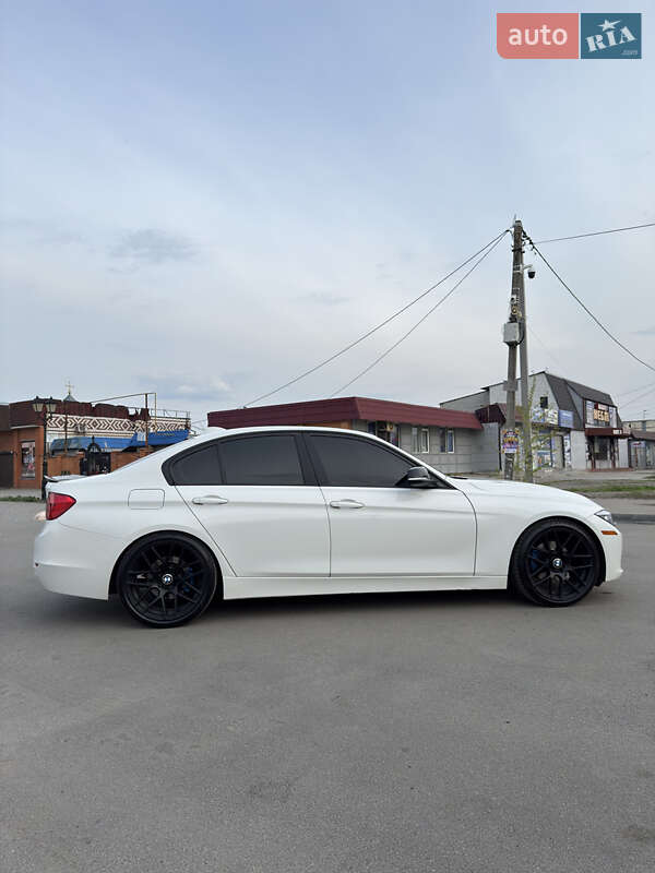 Седан BMW 3 Series 2013 в Новомосковске