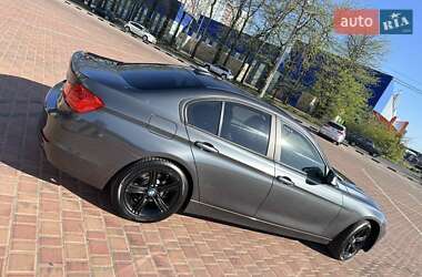 Седан BMW 3 Series 2013 в 