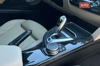 Седан BMW 3 Series 2016 в 