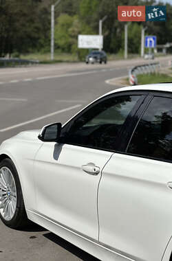 Седан BMW 3 Series 2013 в 