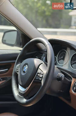Седан BMW 3 Series 2013 в 
