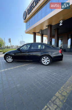 Седан BMW 3 Series 2005 в 