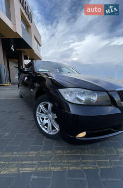 Седан BMW 3 Series 2005 в 