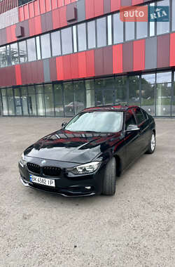 Седан BMW 3 Series 2016 в 