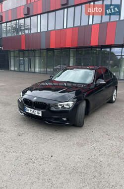 Седан BMW 3 Series 2016 в 