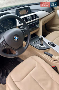 Седан BMW 3 Series 2016 в 