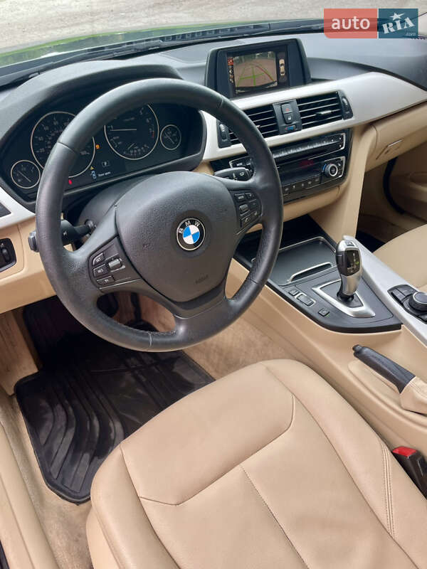 Седан BMW 3 Series 2016 в Рівному