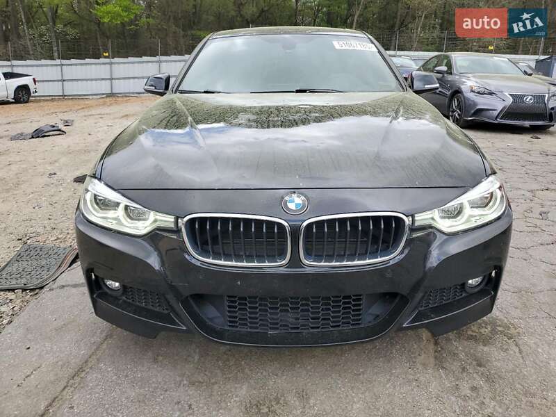 Седан BMW 3 Series 2018 в Тернополі