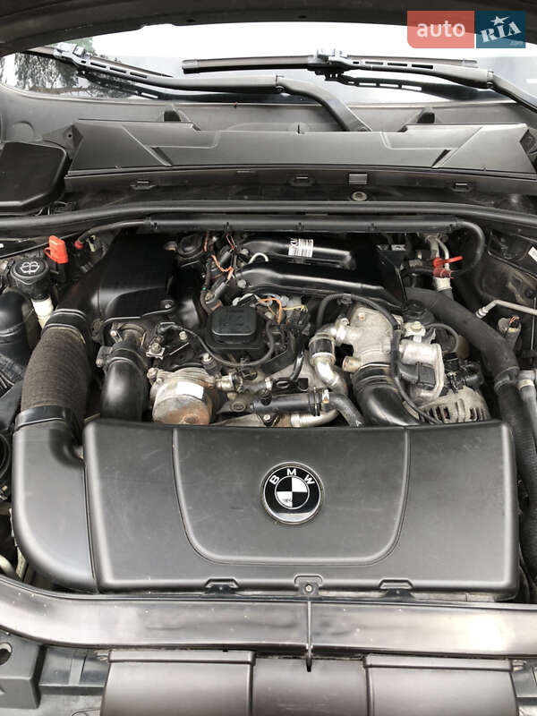 Седан BMW 3 Series 2007 в Зміїві
