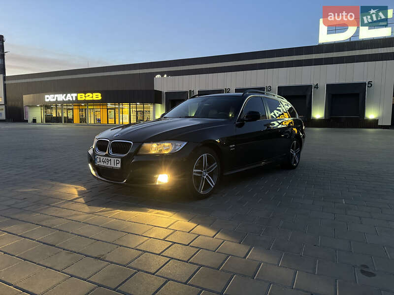 Универсал BMW 3 Series 2010 в 